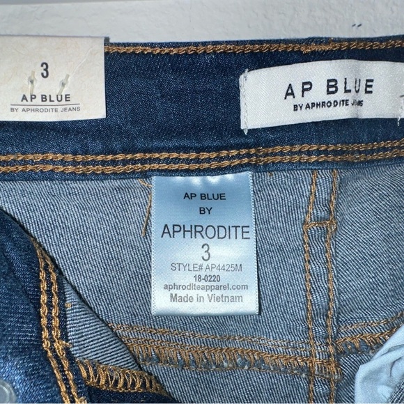 AP Blue Aphrodite Skinny Distressed Jeans size 3 NWT - Picture 4 of 10